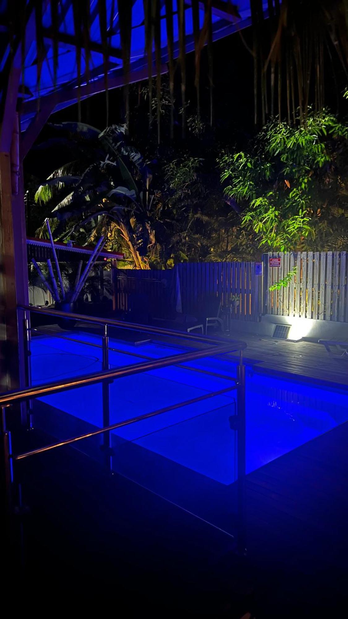 O Paradis Albion Grande Piscine Et Plage A Deux Pas Eksteriør billede